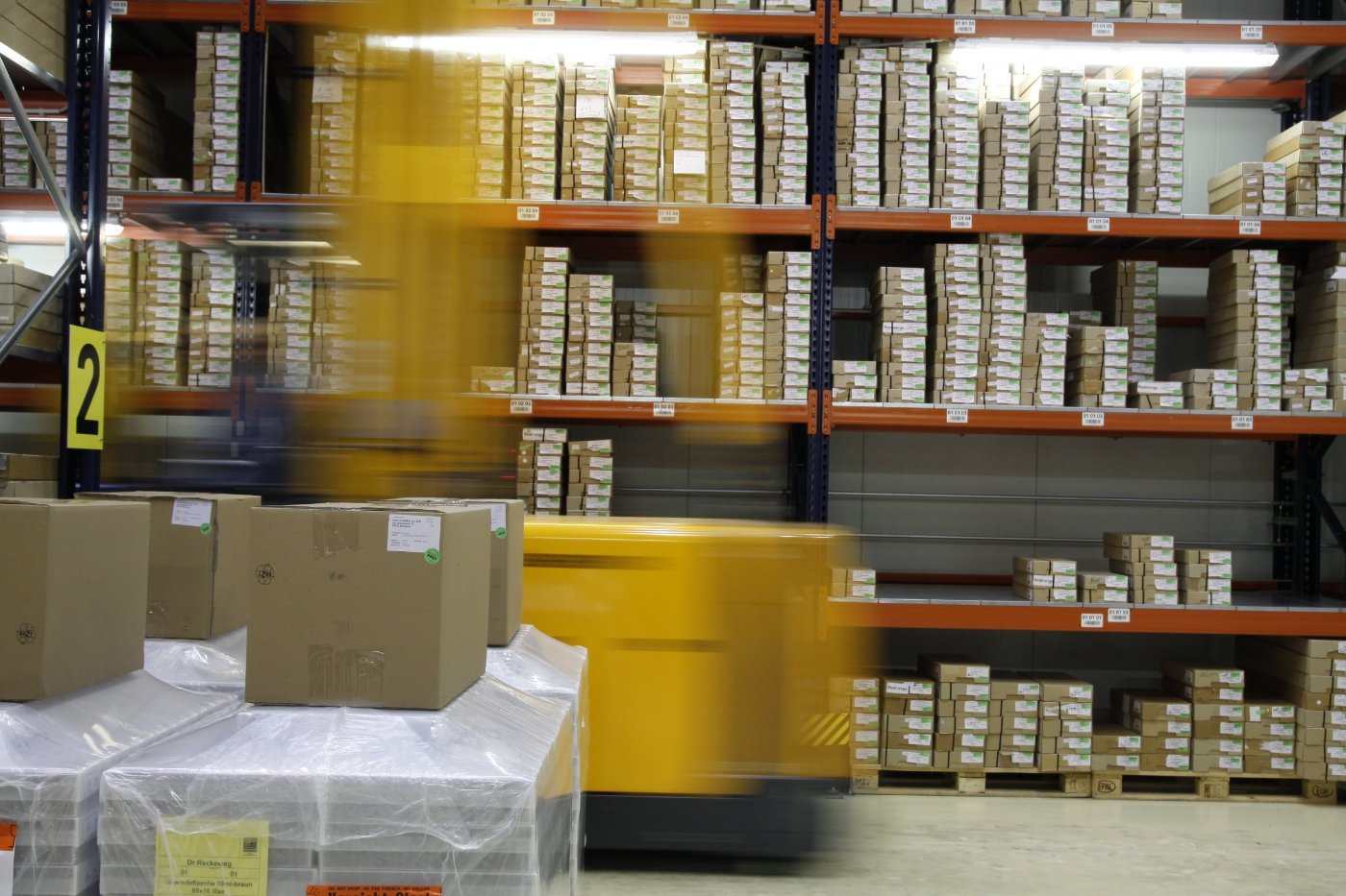 Logistik im Online-Handel — Hochregallager